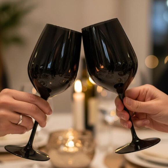 NWOT Set of 6 Black Glass Elegant Classy Luxury Wine Glasses - Picture 2 of 6